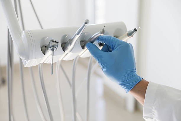 Professional Emergency Dentist technician working in Utica, OH